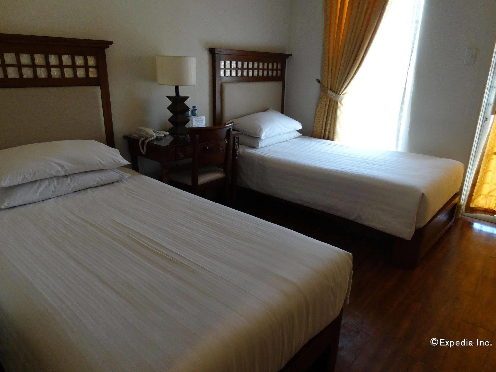 Hotel Emilia Davao City Exterior foto