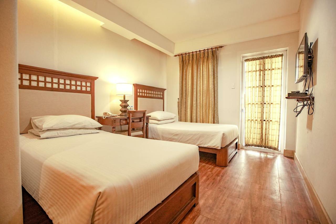 Hotel Emilia Davao City Exterior foto